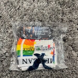 American Eagle Men’s pride 6” trunks XL
